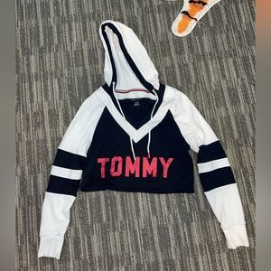 Tommy Hilfiger cropped sweatshirt